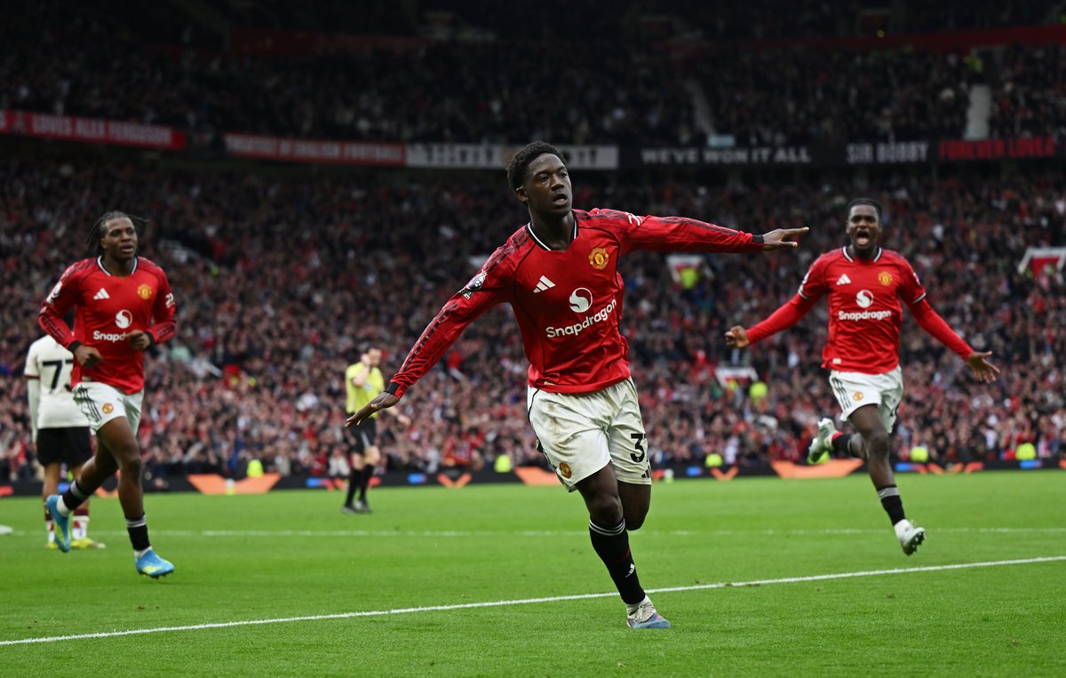 Mirror Football tweet media