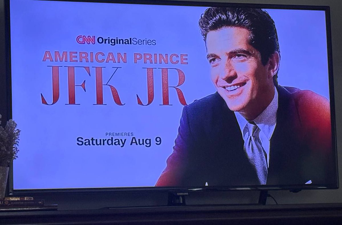 John Fitzgerald Kennedy Jr tweet media