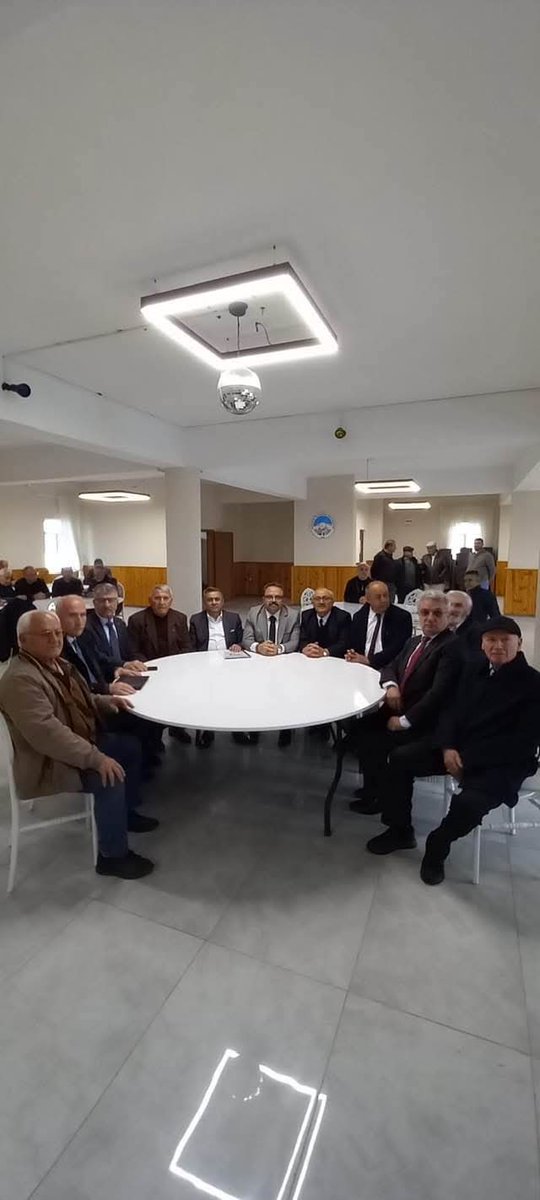 KayDerFed's tweet photo. Kayseri Dernekler Federasyonu yönetimi olarak, üye derneklerimizden Kayseri Turan Sarımsaklı Kültür ve Dayanışma Derneği tarafından Geleneksel olarak her yıl organize edilen 3 Mayıs Türkçülük Günü ve Gazeteci Yunus Bekir’i anma programına katılımda bulunduk. https://t.co/Ush7lZaMMD
