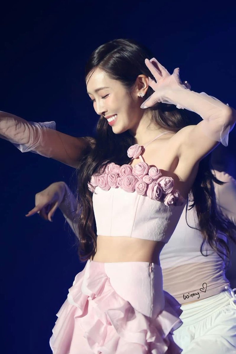 jessica100ページ the arms… oh 😮