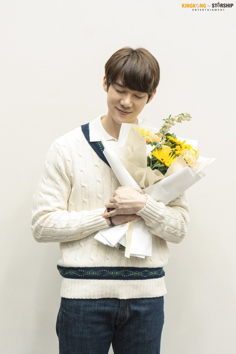 온연 tweet media