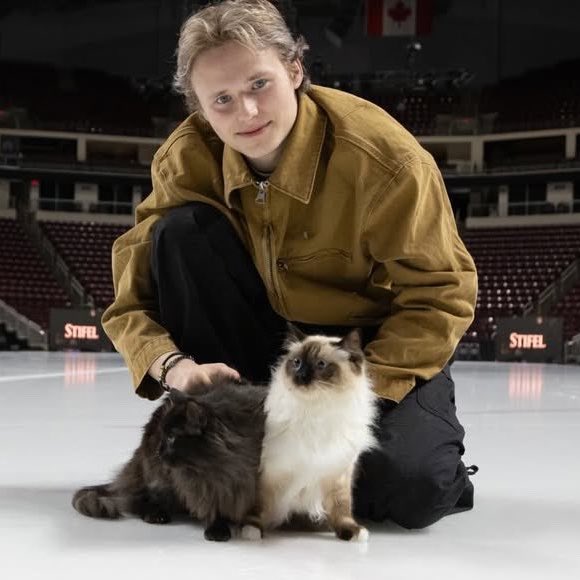 liuflwrs's tweet photo. 🚨 BREAKING 🚨 Ilia Malinin has become a coach on weekends and is now training two new students! He says to "keep an eye out for them at the 2030 Olympics." https://t.co/if8d4eic03