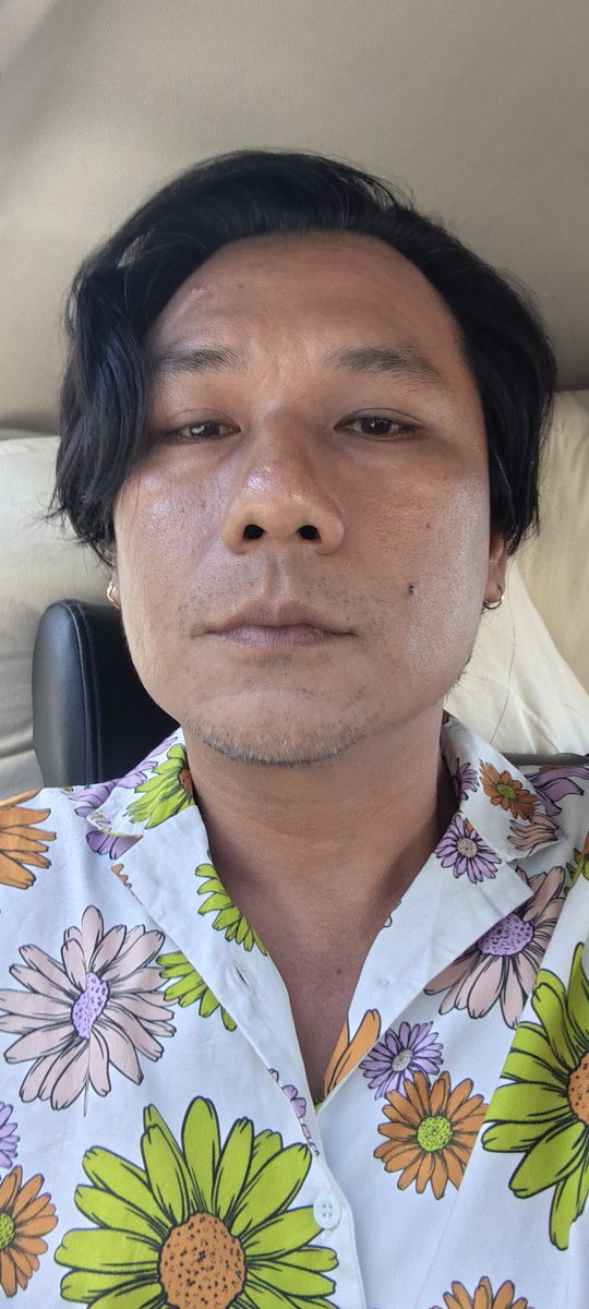 royphallus's tweet photo. Aku https://t.co/Zk3EKD9EYH