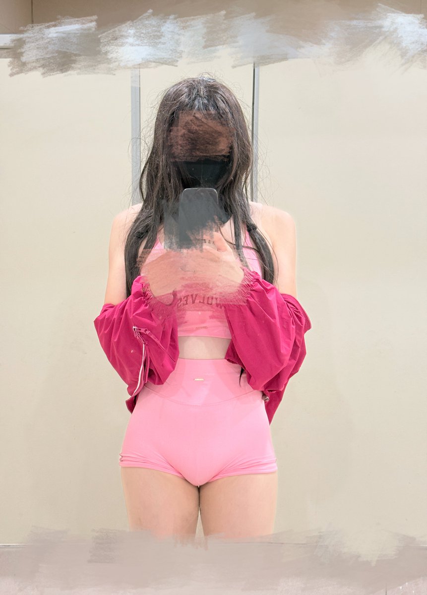 HAOGEGEABCD's tweet photo. 今晚跑步嘿嘿
遇到我你会怎么做呢☺️ https://t.co/bjLtZ1xjMP