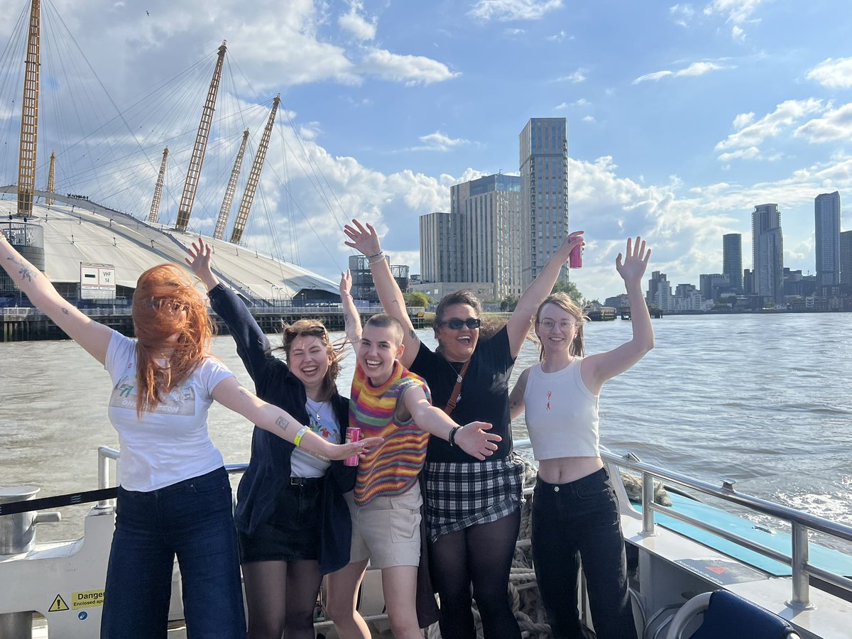 harrysmywife_'s tweet image. How did we get here? #BOAT #howdidwegethereLondon