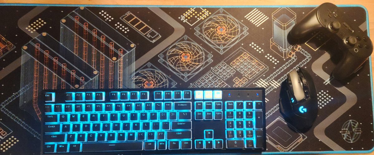 Rannick1982's tweet photo. @GamersNexus - this arrived yesterday, and I'm hoping my 2 sons will not try cutting this one up. 🤣 https://t.co/JzAkZQiHFU