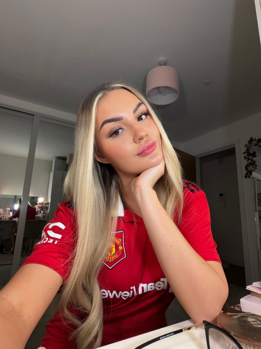 Skylar Skye tweet media