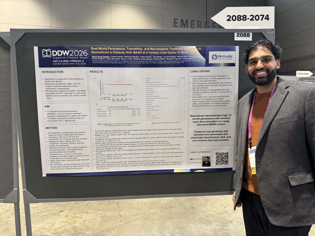 JeevinSSandhu's tweet photo. Amazing first day at DDW presenting our research on resmetirom persistence, thyroid stratification outcomes, and alcohol-related disease mortality. 

Couldn’t think of a better way to end it than a Cubs game! https://t.co/l8epuuG2xT