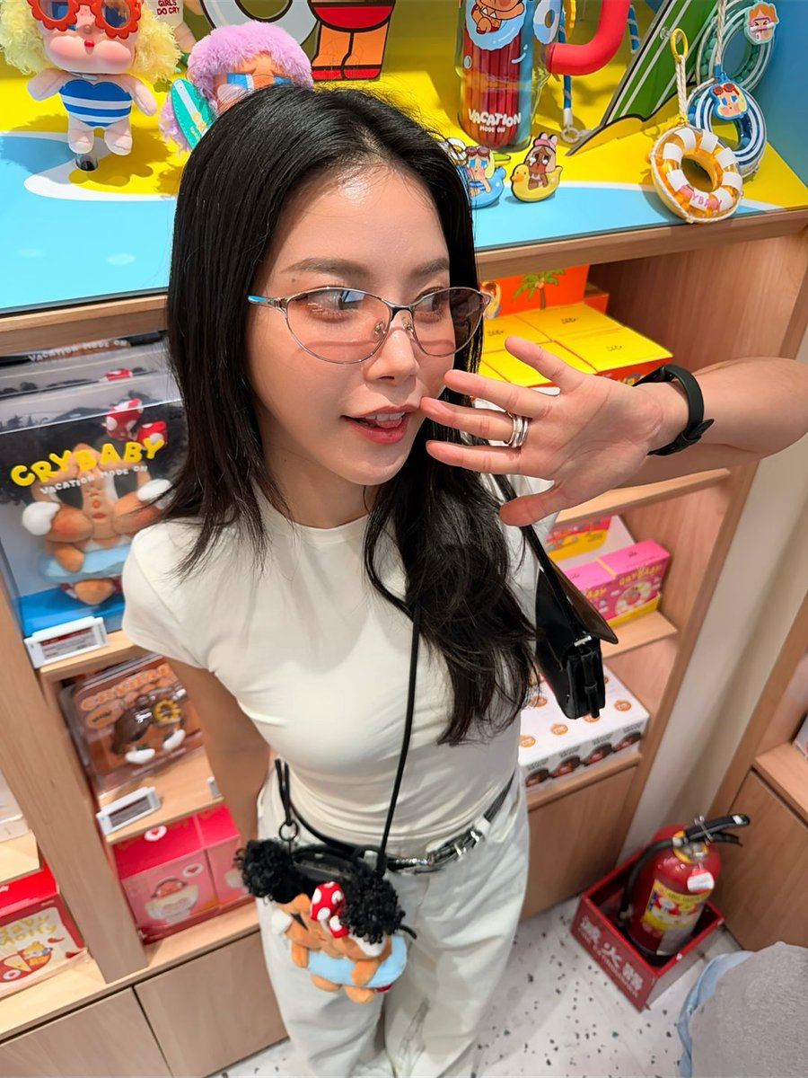 latinmoomoo's tweet image. Solar Rednote Post

"👍🏽👍🏽👍🏽"

#Solar #솔라
@RBW_MAMAMOO