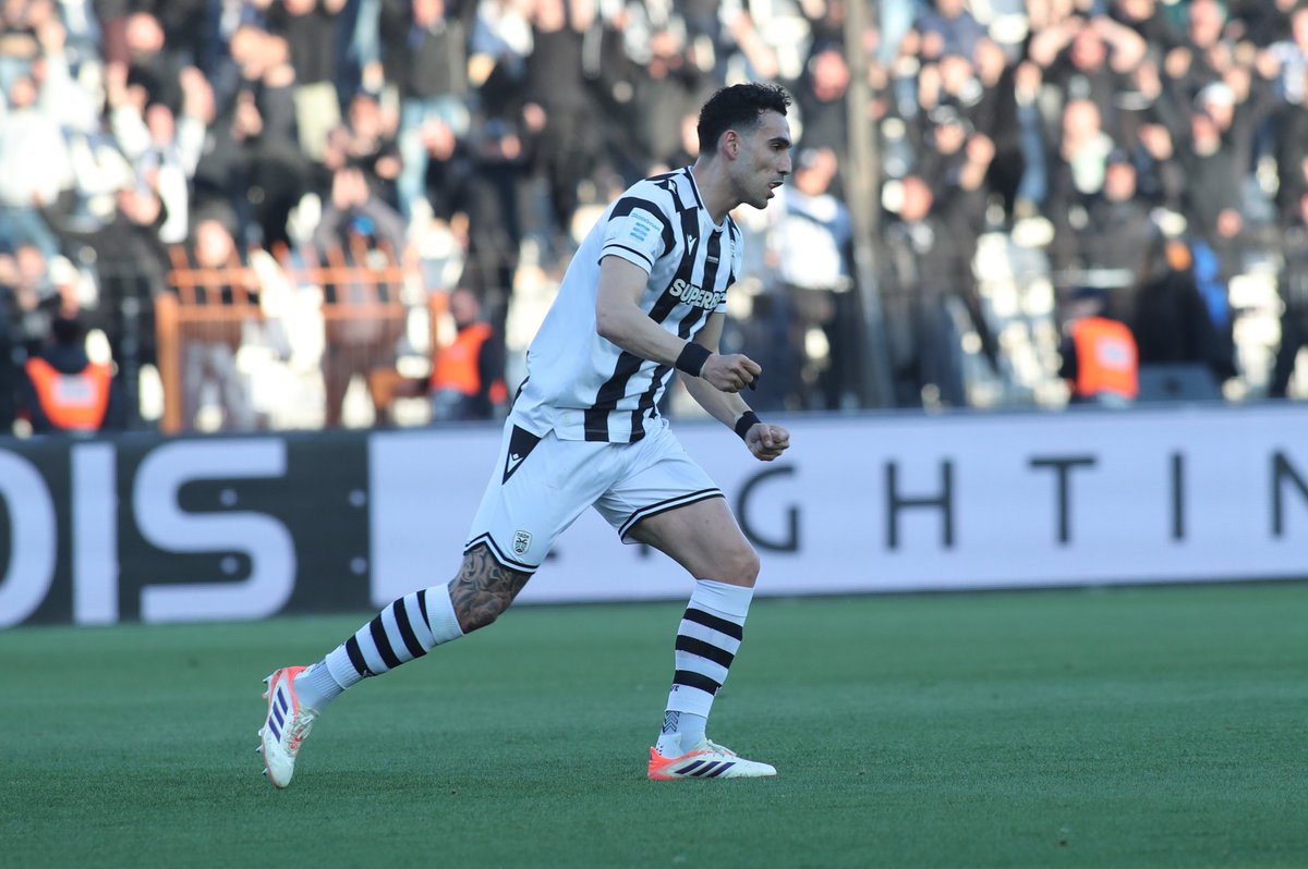 PAOK_FC's tweet image. #Photos Στο 40' το ντέρμπι είναι ισόπαλο. #PAOKOLY #StoiximanSuperLeague #Playoffs #slgr #OurWay