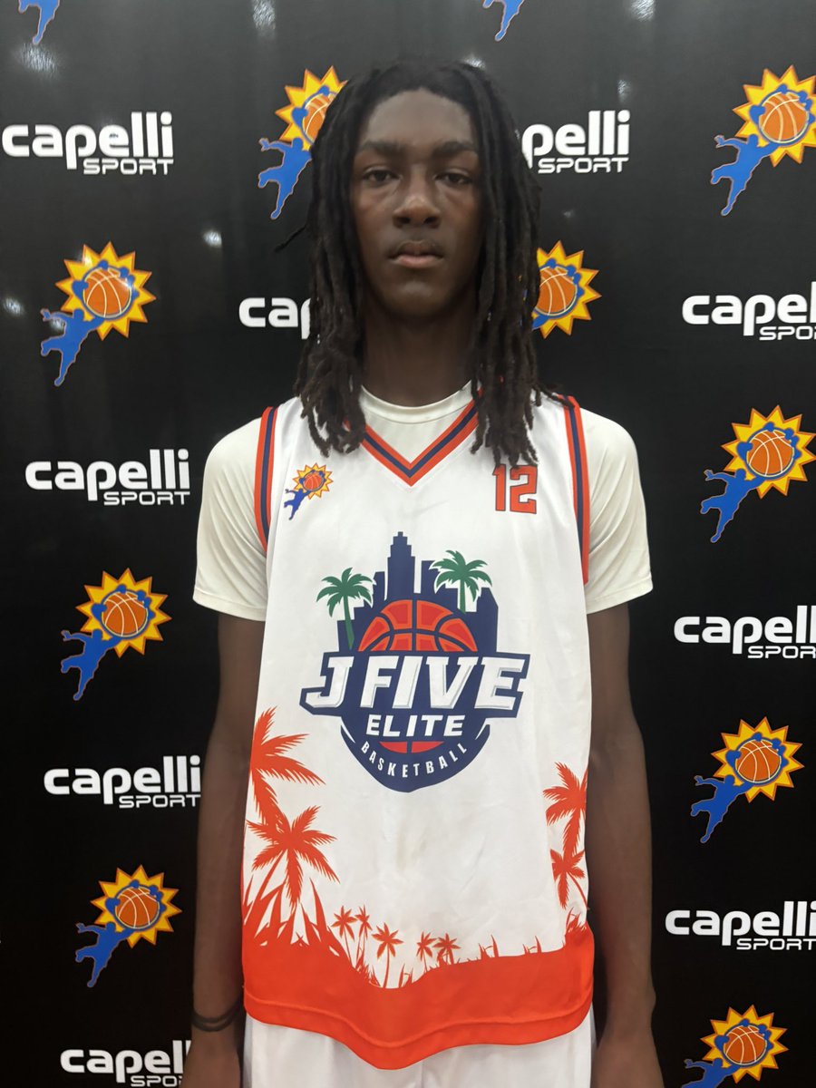 BigShotsGlobal's tweet photo. #BIGSHOTS #MyrtleBeachJam 

17u SLAM 

J Five Elite BSC - 77 
10 Dakarai Worley 17 
5 Khalid Sherman 14 
12 MyKhai Bell 14 

Charleston Raptors - 72 
2 Melachi Singleton 17 
5 Quincy Williams 17 https://t.co/V2QTdTAlkS