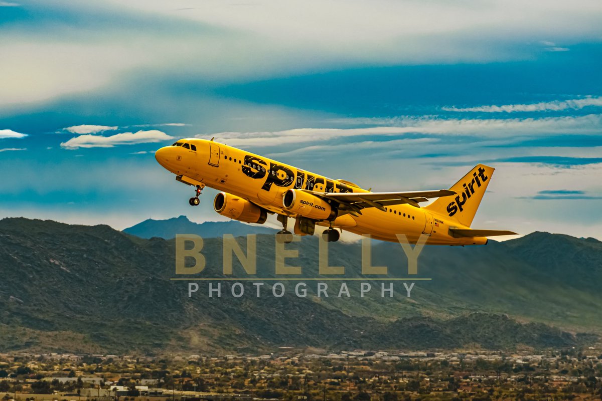 bnellyphx's tweet image. End of an era.

Spirit Airlines has officially shut down.

Captured this departure over Phoenix—now a moment we won’t see again.

Did you ever fly Spirit? ✈️👇
#AviationPhotography #PhoenixAZ #PlaneSpotting