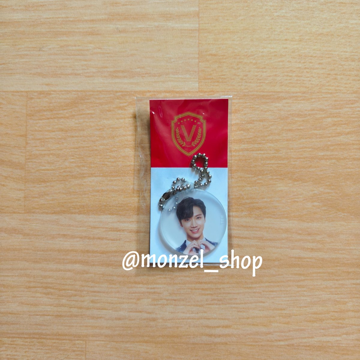monzel_shop's tweet photo. READY STOCK

#MZ_NCT #MZ_WAYV

WTS [WW &amp; INA]

Ten WayV 2019 Back to School Kit Acrylic Charm @ 35 K / $3
 ↳ Detail :
    - Official
    - Good condition https://t.co/SGI1dkpfEF