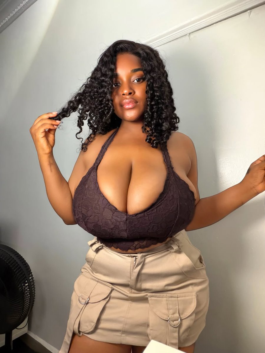 AMARA🤤🎈 tweet media