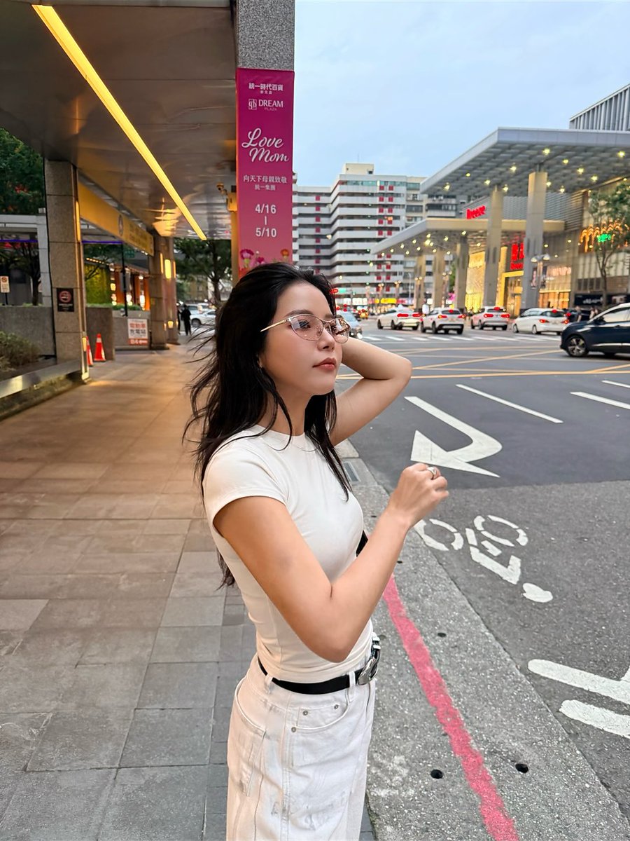 latinmoomoo's tweet image. Rednote

(2)

"👍🏽👍🏽👍🏽"

#Solar #솔라
@RBW_MAMAMOO