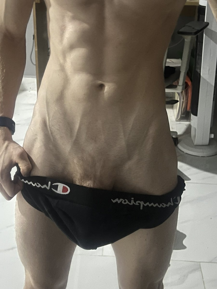 Angel Vellat tweet media
