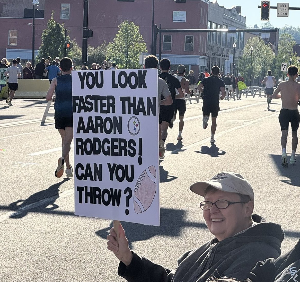No Context Pittsburgh tweet media