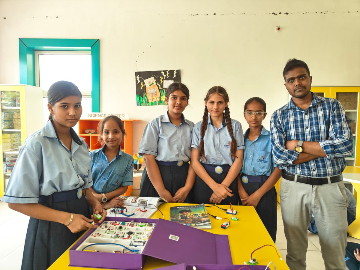 Sheffield_India's tweet photo. In our continuous effort to prepare our students for a rapidly evolving future, the AI and Robotics sessions at Sheffield School have become a cornerstone of our innovative curriculum. https://t.co/GQKlrujjJi