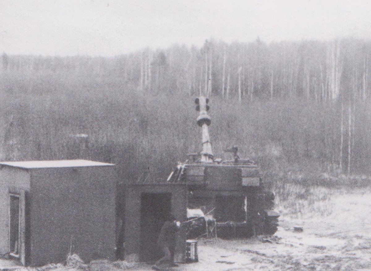 CRIB_Cate's tweet image. American M109 trialled by the Soviet Union in 1978. 
The M109 was captured by the Arab League forces and then handed over to the Soviet Union. 

#Tanks