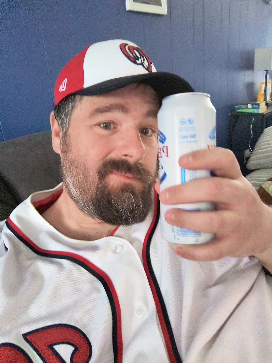 53Vander's tweet photo. Always ready for some @Nationals baseball on a Sunday afternoon 🍻

Especially since I'm turning 40 today 😎

Go Nats!!!!!
#Natitude https://t.co/0PRZzR2ved
