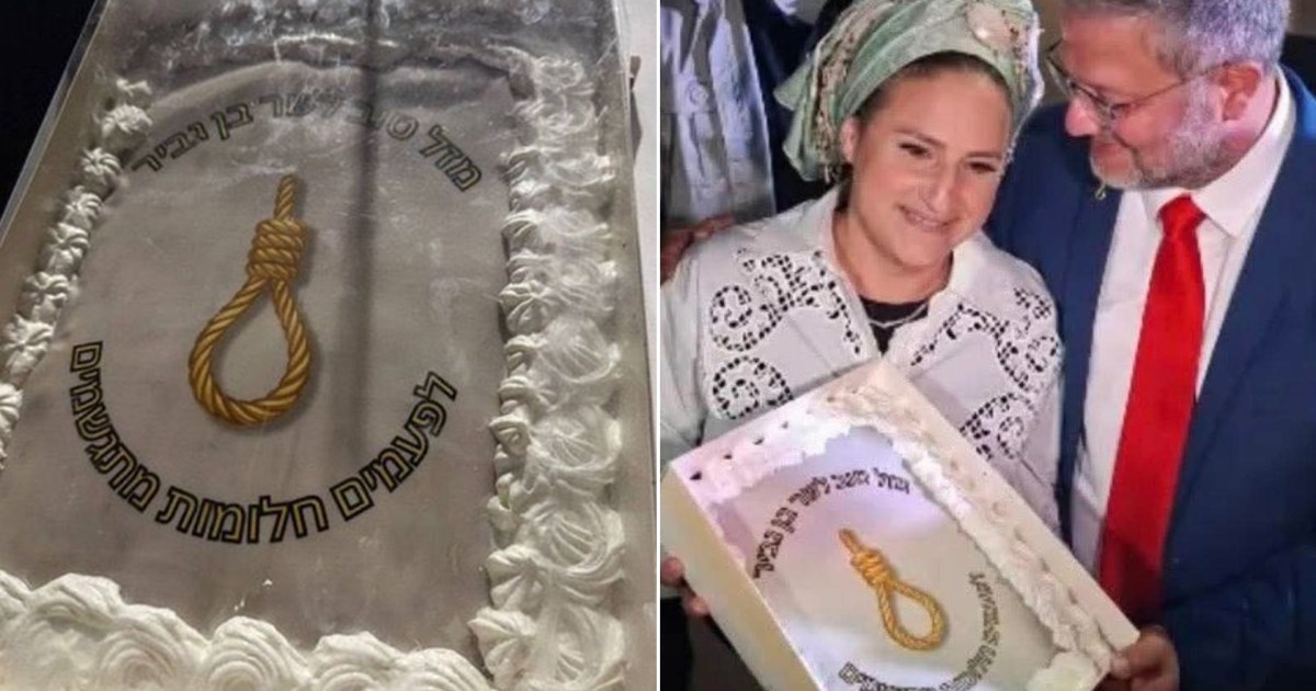 عندما يحتفي قادة شعب ما بازهاق ارواح الآخرين ويعتبرون فناء الآخرين هو مصدر سعادتهم، فاعلم أنك تتعامل مع مجموعة بشرية مريضة "psychopath"، واستمرار وجودها خطر على البشرية جمعاء.
بن غفير تهديه زوجته كيكة عيد ميلاده ال 50 مزينة بحبل مشنقة للفلسطينيين.