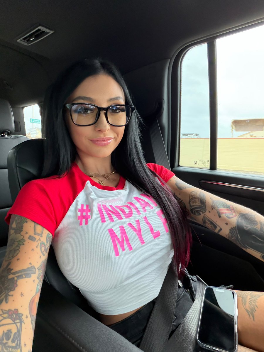 IndianaMylf💋 tweet media