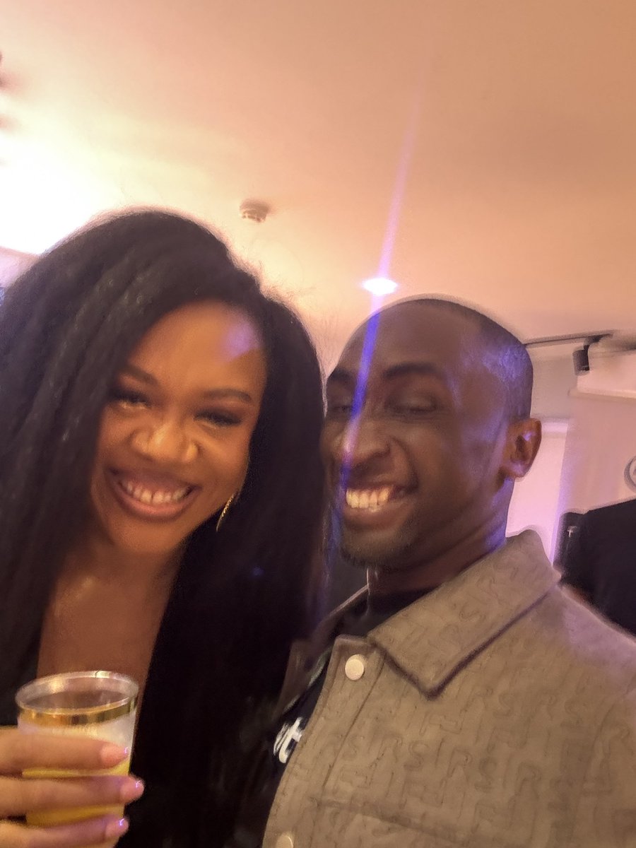 doctorwalesmd's tweet photo. First Nigerian to host the first Health Mixer event for Health Creators in Africa, while having the Influencer Network of WHO in the same room. 

Clock it 👌🏽 @HealthKraft_ https://t.co/O1q5ZTlOYM