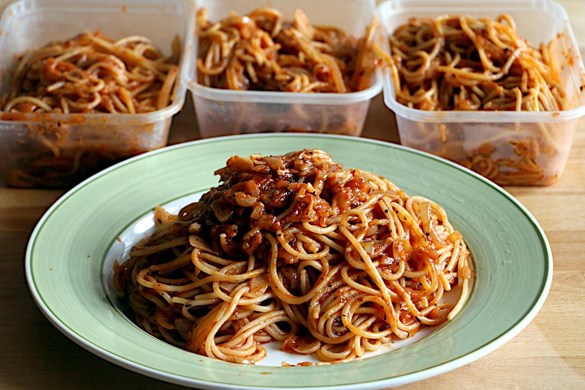 calmeilles's tweet image. Spaghetti marinara+ per quattro.

Plus because the herbs were a Levant mix rather than Italian and I added cumin.

#food #cooking #MealPrep #Italian #pasta #dinner