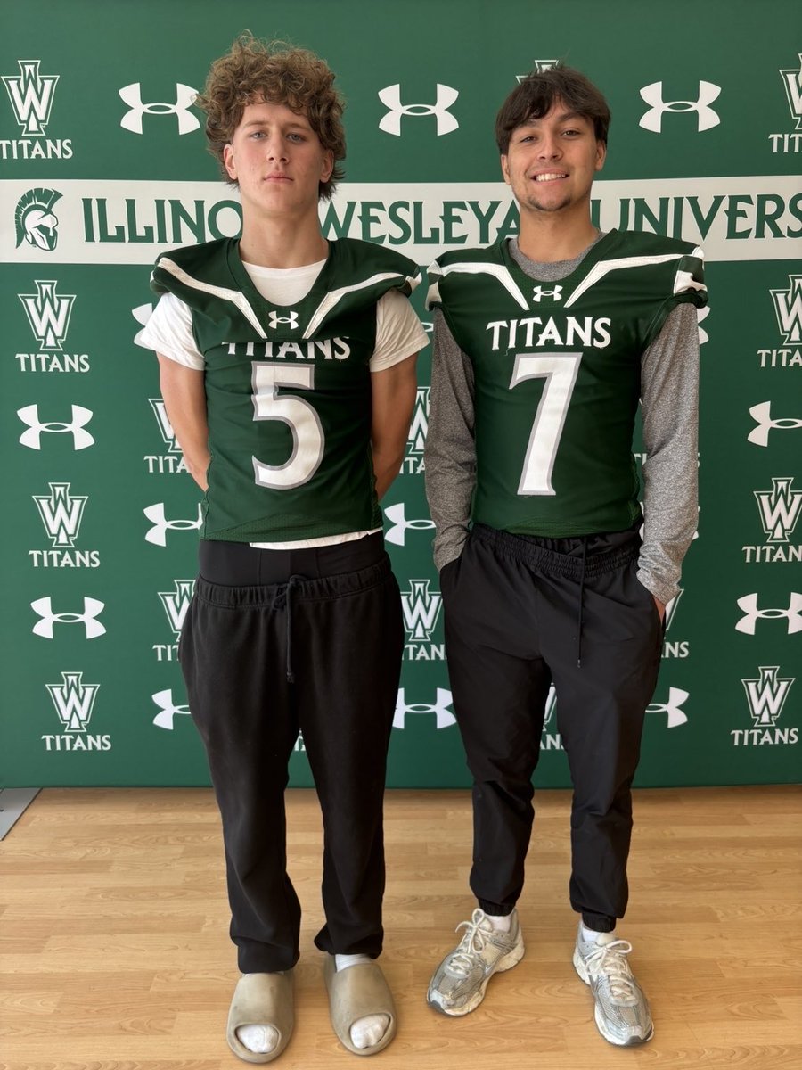 Brendanhudzik07's tweet photo. Thank you @CoachViccari for having me for a junior day @IWUTitanFball!! I had a great time on campus!!

@GSV_STL @PrepRedzoneMO @OFHSfootball @JPRockMO @StifelPatrick https://t.co/WX0ERpbc9b