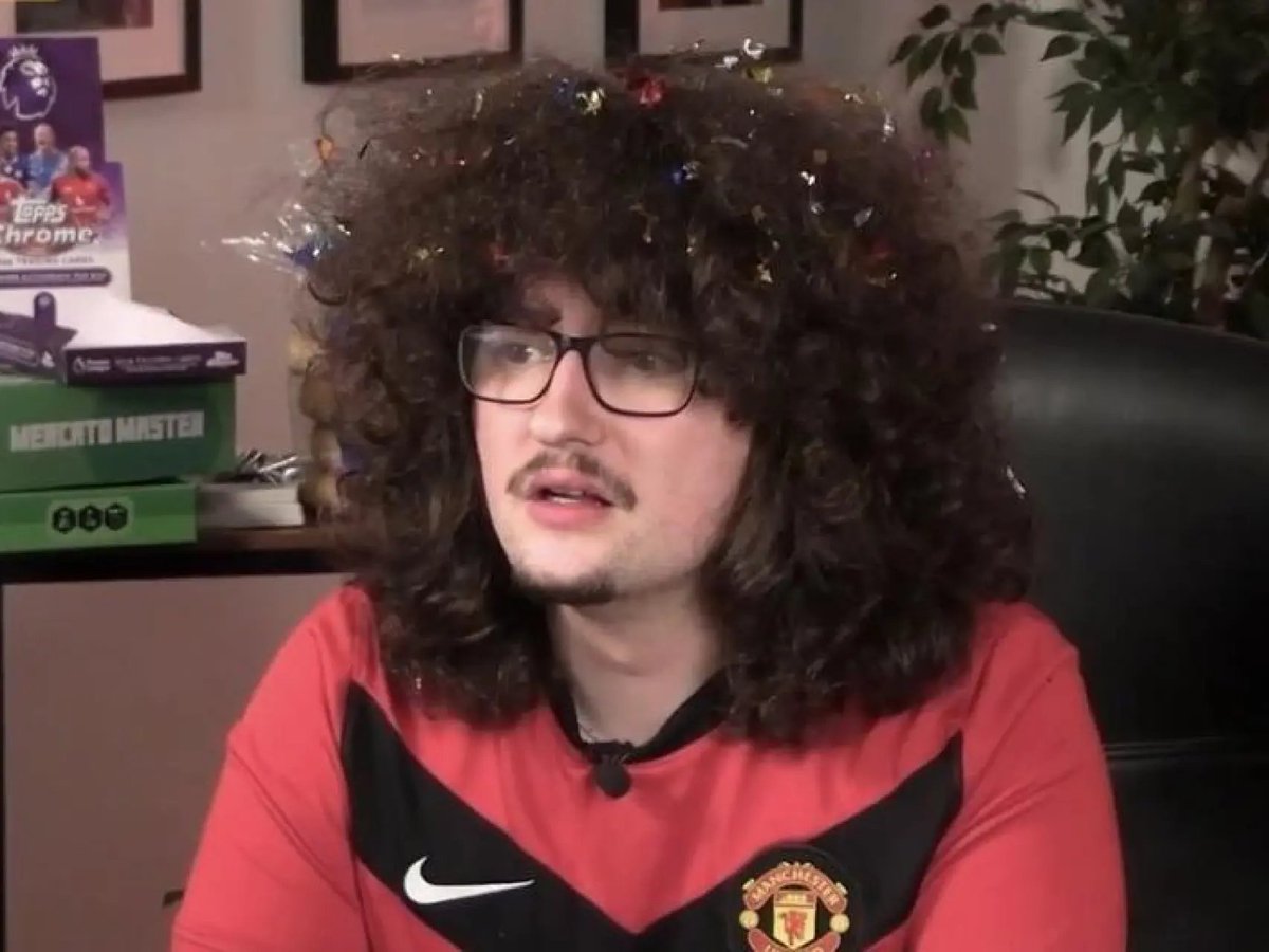 Lo que factura este hijo de puta cada vez que el united gana 3 partidos