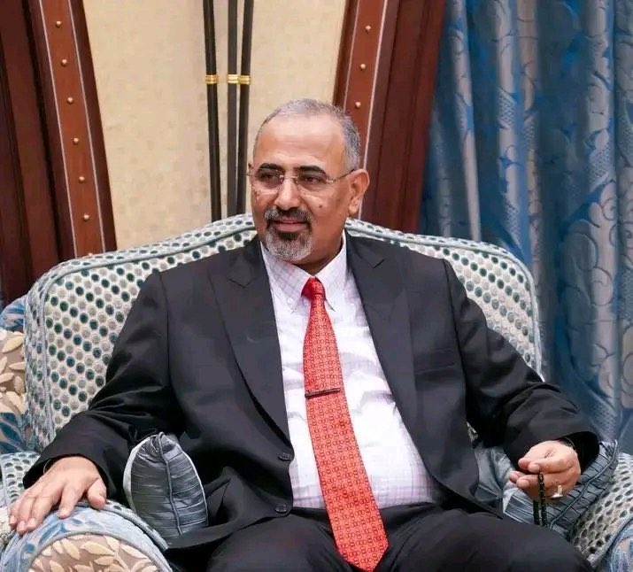 ad_260's tweet photo. #عيدروس_الزُبيدي لة شعبيتة ولاكن لايعني انه يأتي بدوله وهوه يترك شعبة يواجه مصيرة https://t.co/Dz7clkJU9c