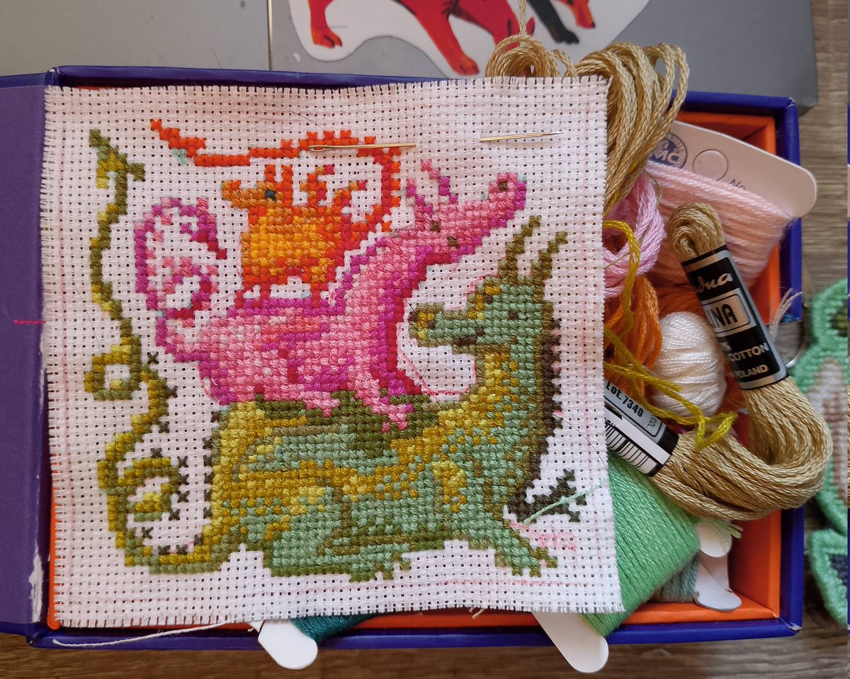 hugo 🐉 patch commissions tweet media