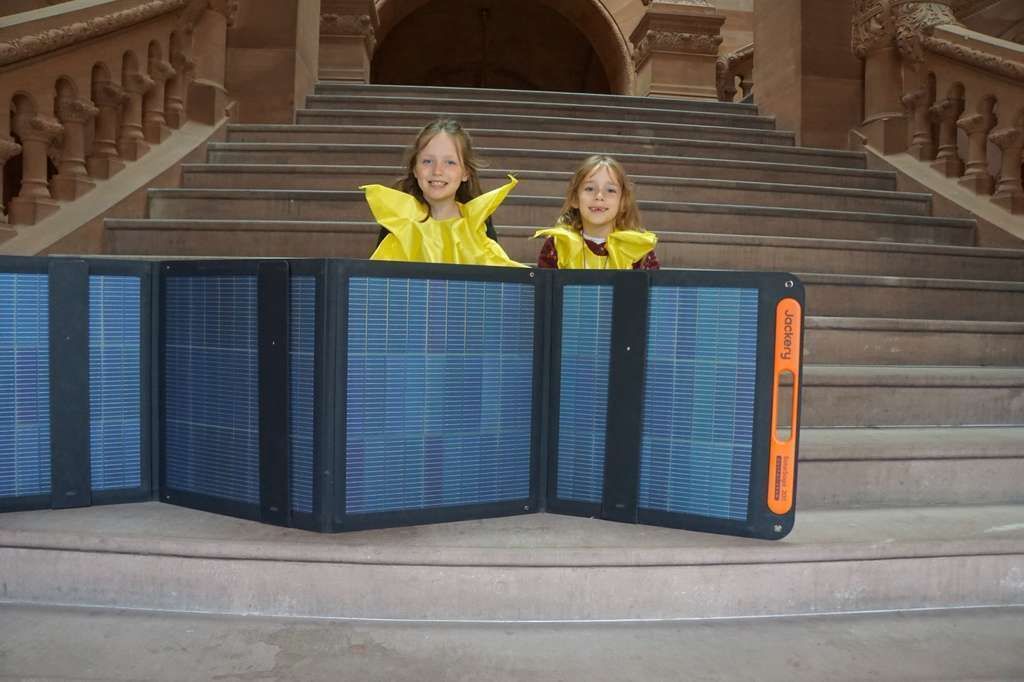 Vote Solar tweet media