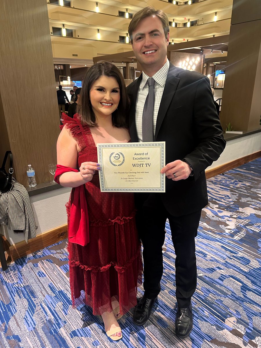 AlexCorradetti's tweet image. 👍🏼✨💯Grateful for 2nd place Best Feature at the WBA Awards! Thanks to @NoahNewmanTV and Peaches for always believing in me! 

And a huge thank you to Racine’s own Saint for letting me share her story! 

Congrats to all #Wisconsin journalists!