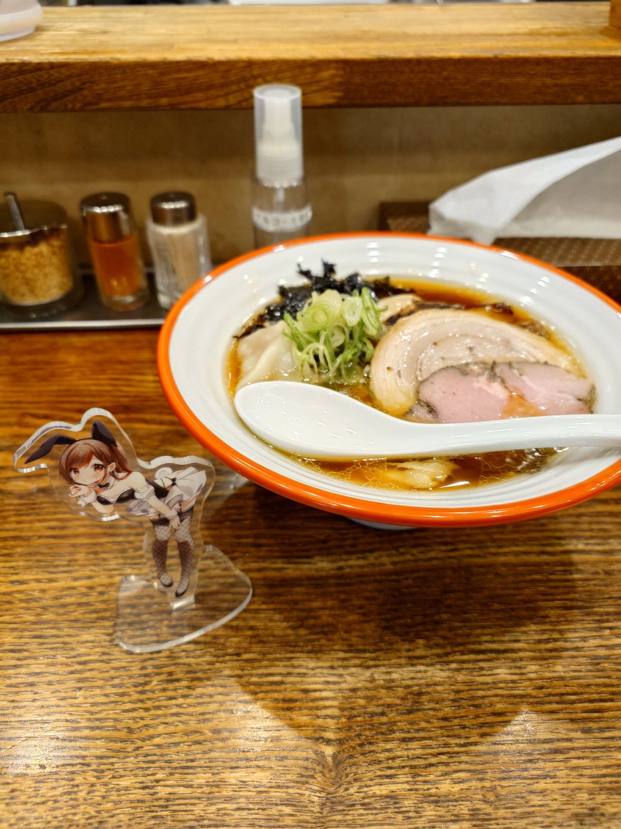 Damien Tan🍙にゃん太郎__´ω`)_ tweet media