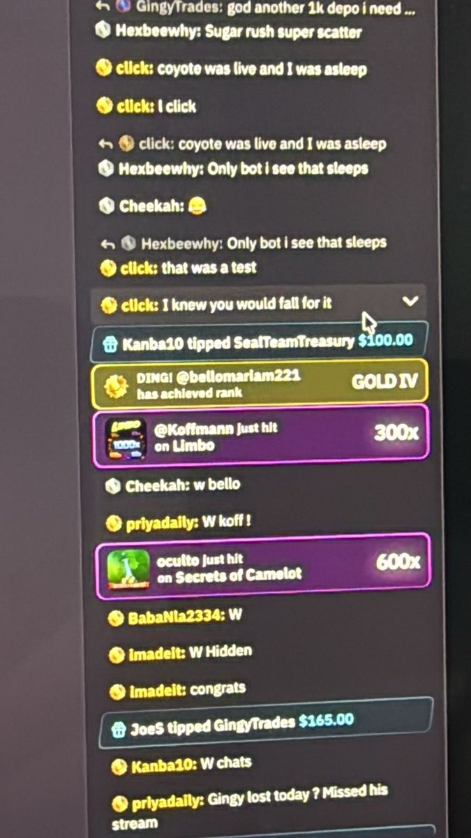 RubenDescomps's tweet photo. @KeyboardMonkey3 @atanikun @BMcprovide21819 It was on March 28 and I message to support to telling you guys that was one guy playing suspicious, cause I roll like 500 spins and never got a bonus and this dude getting a lot of multis. https://t.co/5VQp96MAMV