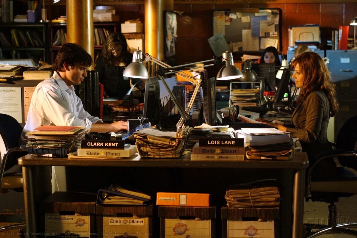 crownsdiana's tweet photo. moment of appreciation for the set design on smallville (2001-2011) https://t.co/82vhNeGRjR