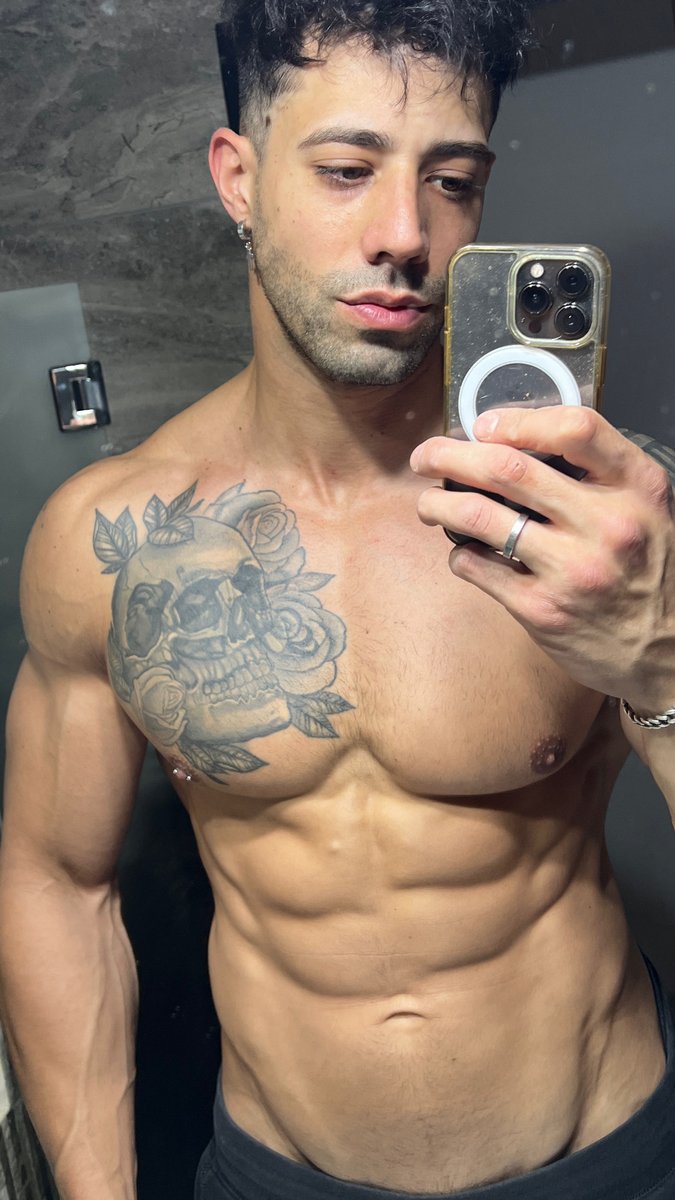 Shane Fit tweet media