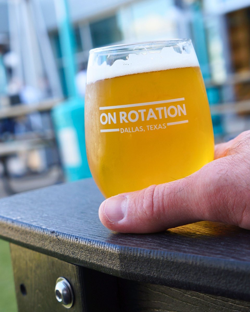 on_rotation's tweet photo. Priorities. 🍻 ❤️ 🤘 https://t.co/QtStYzK60c