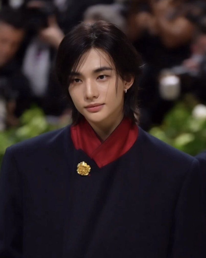 hyunjin pics tweet media