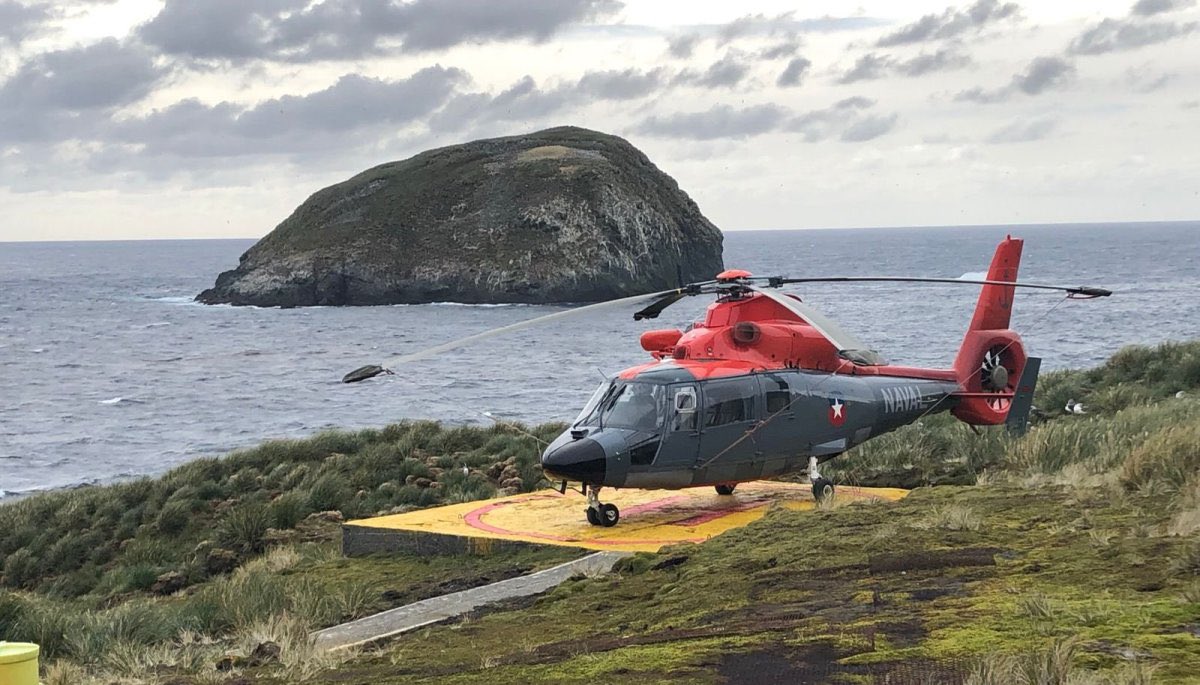 Soberanía reconocida y efectiva 🐧🐋

Chile país tricontinental, hoy es la nación más austral de todo el mundo 🇨🇱🇦🇶

Marinos chilenos viven de manera permanente en la islas Diego Ramírez en medio del mar de Drake 🌊 

#FinDelMundo #South #DrakePassage #Chile