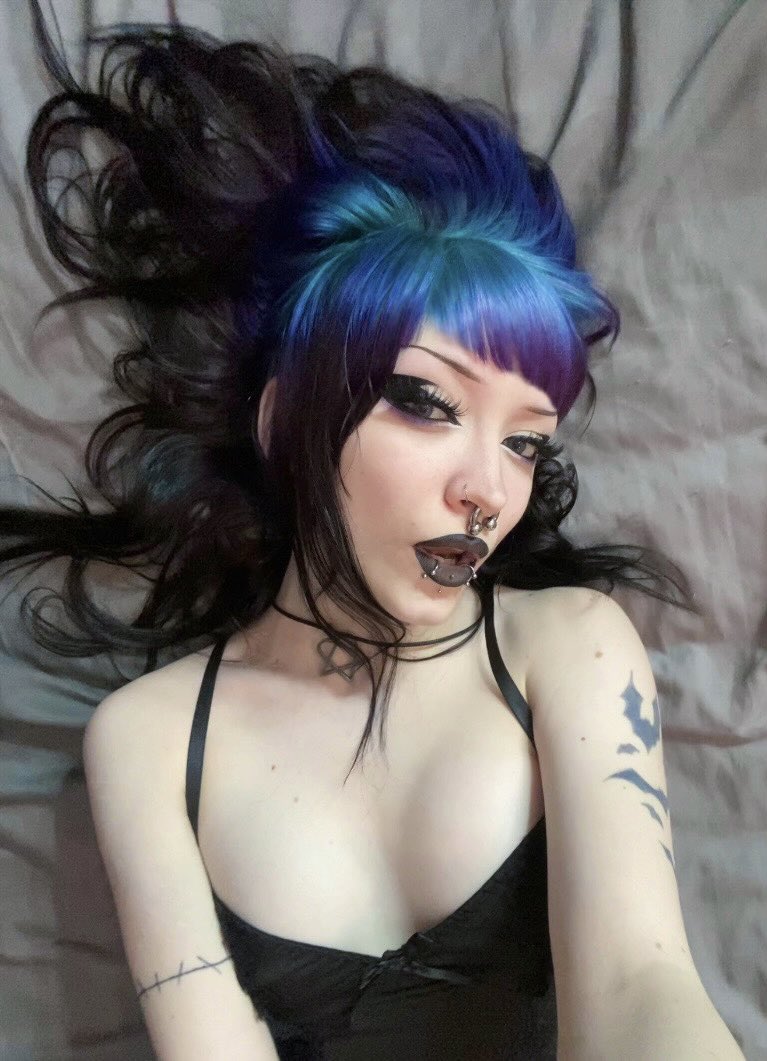 𝖘𝖊𝖛𝖊𝖗𝖞𝖓 tweet media
