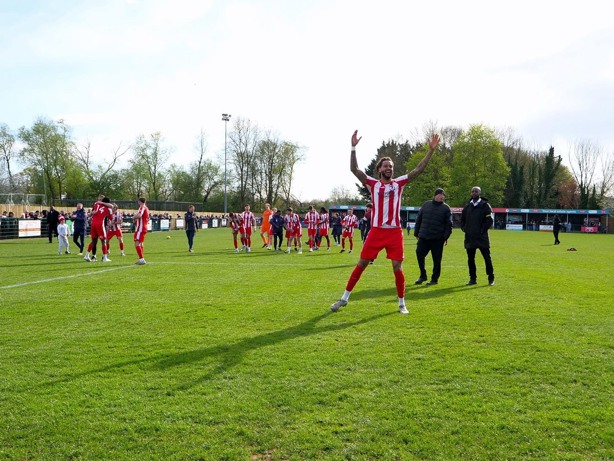 LeightonTownFC's tweet photo. 𝙒𝙚’𝙫𝙚 𝙜𝙤𝙩 𝙎𝙮𝙙𝙣𝙚𝙮… 🎶

One of the most dangerous players to ever pull on the red and white, Syd’s blistering pace and tricky feet have seen him finish the season with 32 goal contributions. 

Some season, Syd 👏 

#YourTownYourTeam https://t.co/Juk9IMShlI
