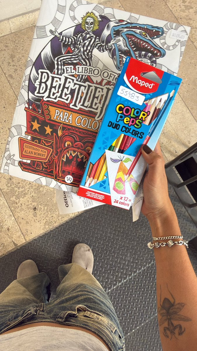 sofiacallejac's tweet photo. bring dem hobbies back https://t.co/9HnvCkovM9