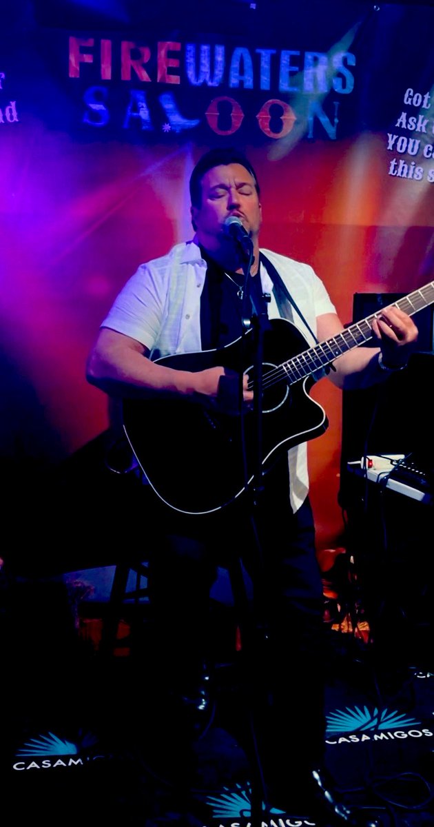 ScottBrandt2015's tweet image. Great times last night @TropicanaAC #Firewater #saturday #night #shoutout #AC @tinke971 @FetherJo @stephmg0071 @KDUBRadio1 @KatrinaGAGirl @SafetyMentalst @BucklesandBulls @ArmyBrat682 @DupyVon @WhyMultiple @JessieLynnFans @oakridgeboys ❤️🎵🎸