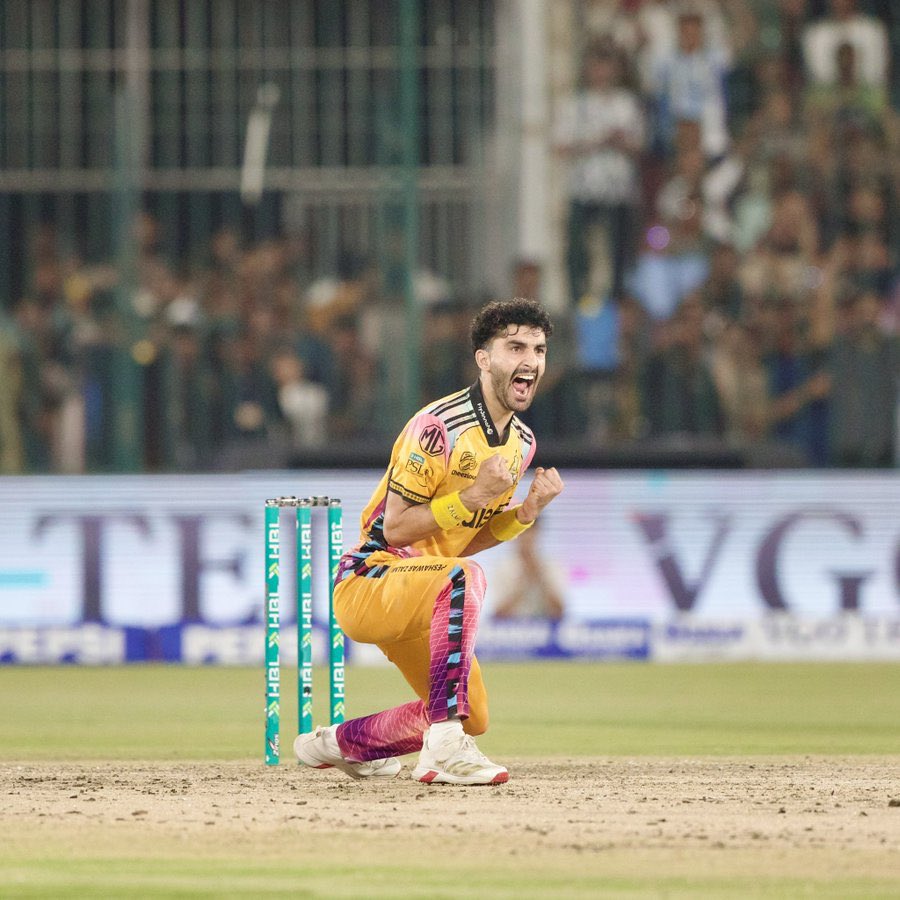suleman10a's tweet photo. This man definitely should be in Pakistan cricket team.
#PZvHK https://t.co/z5g6wGXMFO