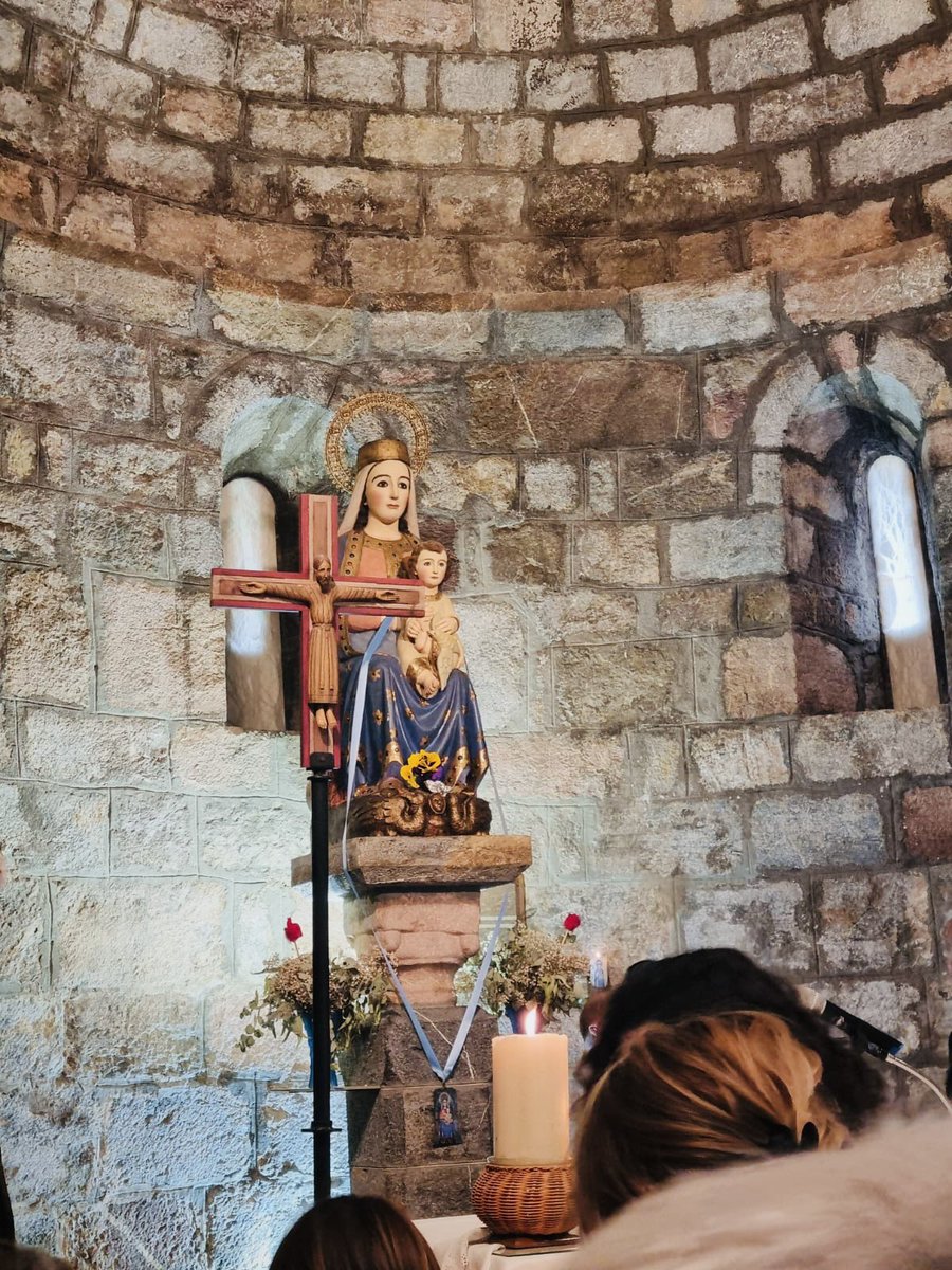 neuscomes's tweet photo. Aplec d’Arboló 2026 
Bon signe en la ruta
bon camí de pas
és la vostra ermita
per tot lo Pallars
      Mn. Pal https://t.co/E9aGBWjn6E