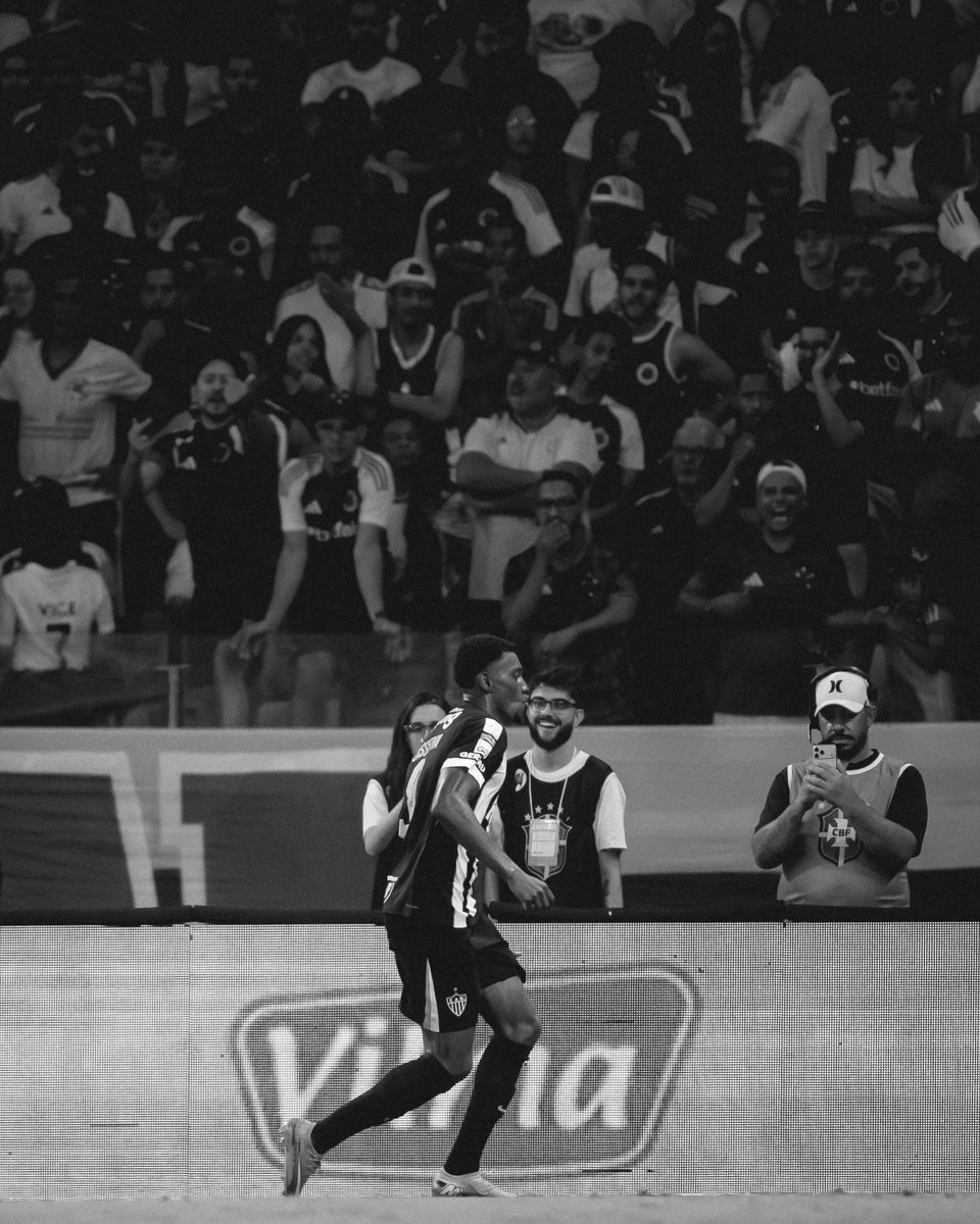 Yuri Laurindo tweet media