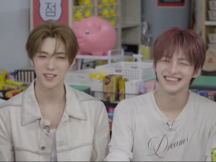 KIND 재 👑🐶 tweet media