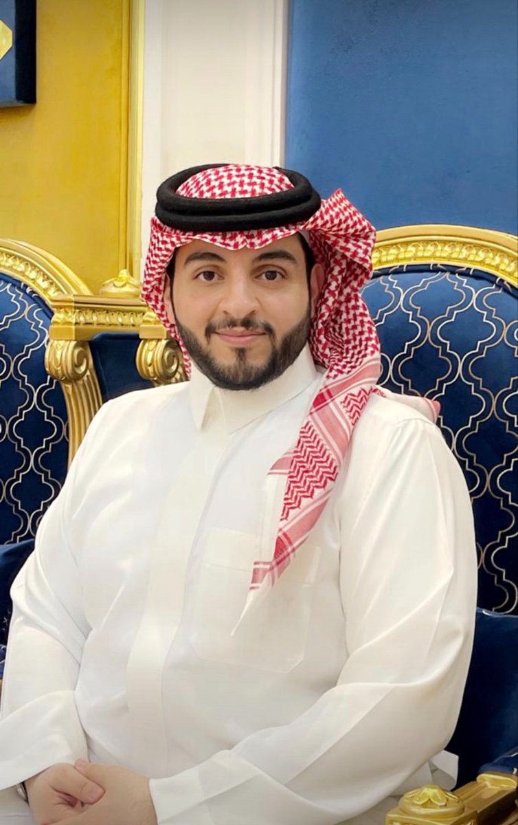 layf_jham's tweet photo. نتقدم بالتهنئة إلى الدكتور :
احمد بن متروك بن سعد بن عبيد بن منسي العازمي العتيبي
بمناسبة حصوله على الدكتواره من جامعة توليدو الأمريكية بالولايات المتحدة الأمريكية
الف الف مبروك سائلين المولى عز وجل له دوام النجاح والتوفيق https://t.co/x8064HTAQZ